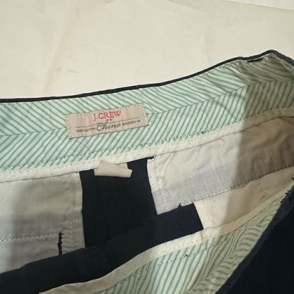 J. Crew Women's Navy Blue Chino Broken-In Cotton Shorts Size 4 GUC - Picture 7 of 7